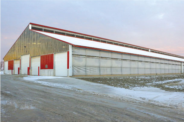 The all-seasons hybrid barn